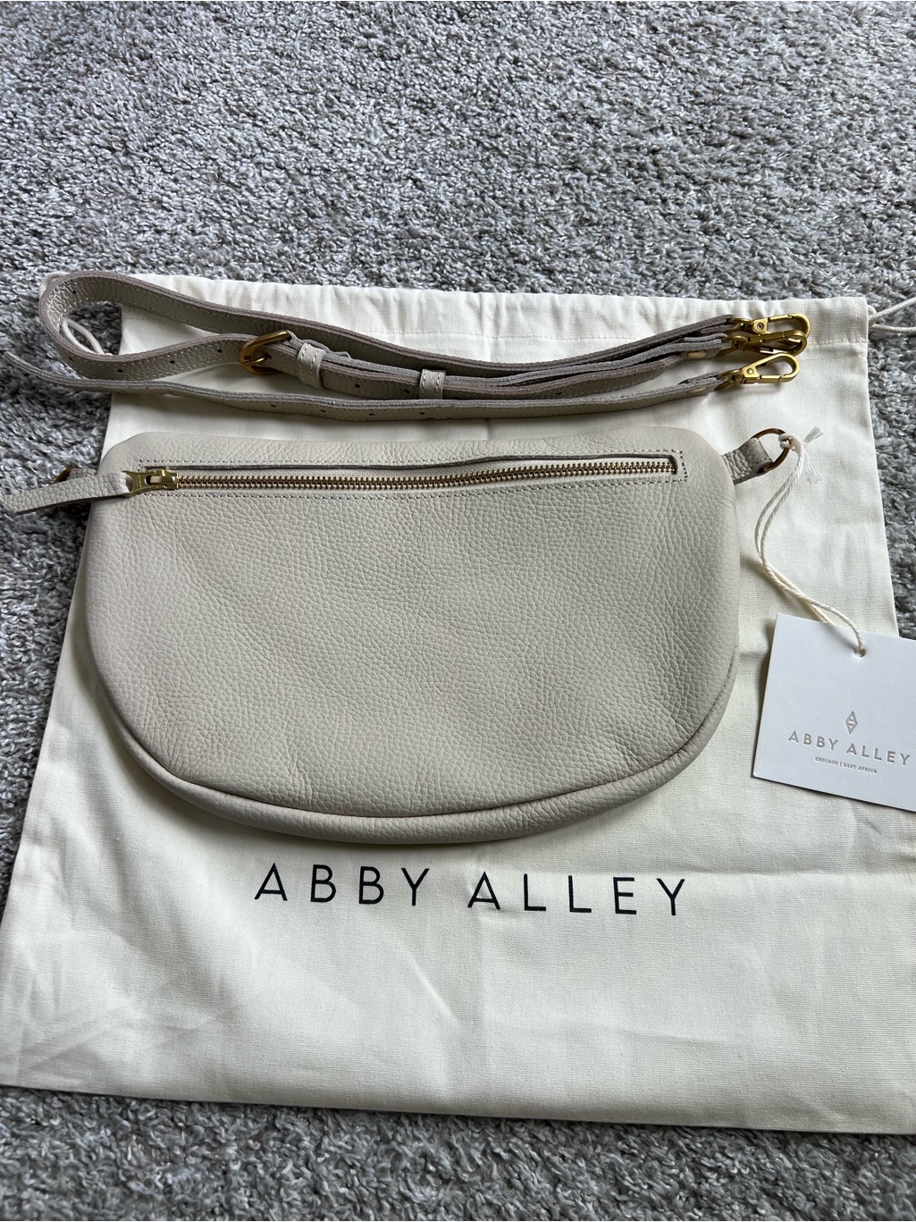 Abby Alley The Big Sling Bag, Oyster Nwt — image 2 of 5